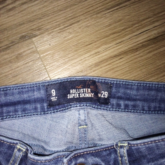 Hollister super skinny jeans - Picture 2 of 3